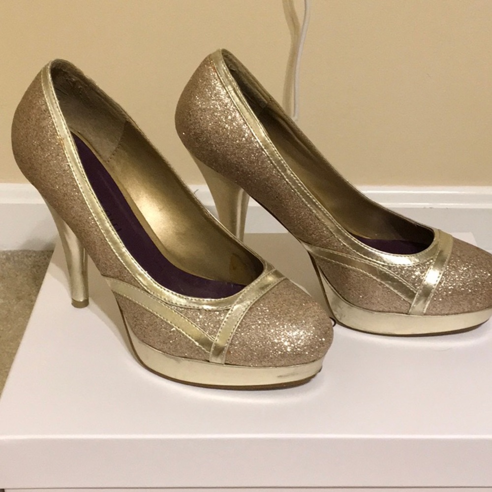Madden girl gold sparkly heels